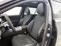 Mercedes-Benz C-klasse Estate 300 e Business Solution AMG | Comfortpakket Plus | Nightpakket | Parkeerpakket met 360°-camera | Trekhaak | Panoramaschuifdak | 19" multispaaks lichtmetalen AMG-velgen | GUARD 360° Plus | Middenconsole metaalstructuur |