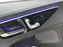 Mercedes-Benz C-klasse Estate 300 e Business Solution AMG | Comfortpakket Plus | Nightpakket | Parkeerpakket met 360°-camera | Trekhaak | Panoramaschuifdak | 19" multispaaks lichtmetalen AMG-velgen | GUARD 360° Plus | Middenconsole metaalstructuur |