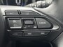 Toyota Yaris 1.5 Hybrid Executive HEAD-UP KEYLESS JBL-AUDIO STOEL/STUURVERWARMING PARK-SENSOREN LM-VELGEN 18" APPLE/ANDROID