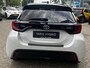 Toyota Yaris 1.5 Hybrid Executive HEAD-UP KEYLESS JBL-AUDIO STOEL/STUURVERWARMING PARK-SENSOREN LM-VELGEN 18" APPLE/ANDROID