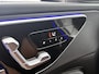 Mercedes-Benz C-klasse Estate 300 e Business Solution AMG | Comfortpakket Plus | Parkeerpakket met 360°-camera | Nightpakket | Middenconsole metaalstructuur | Trekhaak | Panoramaschuifdak | 19" multispaaks lichtmetalen AMG-velgen | GUARD 360° Plus |