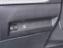Peugeot 2008 SUV Allure 145pk Hybrid Automaat | Navigatie | Camera voor en achter | Parkeersensoren | Automatische airco | Cruise control adaptief | Keyless start