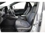 Toyota RAV4 2.5 Hybrid AWD Bi-Tone | Trekhaak | Navigatie | 360 camera | Leder | Stoel-/stuurverwarming | Dodehoek detectie | JBL | Digitale binnenspiegel | 19 inch