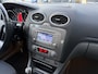 Ford Focus Wagon 1.6 Titanium | Schuifdak | Navi | Autom. Airco | Cruise Control | Half Leer | Sportstoelen | PDC | Privacy Glass | LMV | Stoelverwarming | Nieuwe APK!