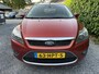 Ford Focus Wagon 1.6 Titanium | Schuifdak | Navi | Autom. Airco | Cruise Control | Half Leer | Sportstoelen | PDC | Privacy Glass | LMV | Stoelverwarming | Nieuwe APK!