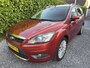 Ford Focus Wagon 1.6 Titanium | Schuifdak | Navi | Autom. Airco | Cruise Control | Half Leer | Sportstoelen | PDC | Privacy Glass | LMV | Stoelverwarming | Nieuwe APK!