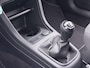 Volkswagen Up! 1.0 Camera - Cruise - Clima - App-Navi - Pdc