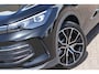 Volkswagen Tiguan 1.5 eHybrid 204pk Life Edition | Trekhaak | 360 Camera | Apple Carplay | Adaptive Cruise | Stoelverwarming