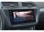Volkswagen Tiguan 2.0 TSI 4Motion 3X R-Line 220Pk *Pano*Camera*Trekhaak*Keyless*