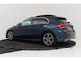 Mercedes-Benz A-klasse 180 Business Solution AMG-Line | Panoramadak | Stoelverwarming | Climate Control | Dealer Ond. | CarPlay |