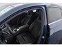 Mercedes-Benz A-klasse 180 Business Solution AMG-Line | Panoramadak | Stoelverwarming | Climate Control | Dealer Ond. | CarPlay |