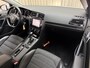 Volkswagen Golf 1.4 TSI ACT Highline R-Line / Org.NL! / Xenon / Adapt Cruise / Stoelmassage / 1/2 Leder / Stoelverwarming / Camera / 19'' LMV