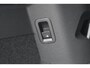 Volkswagen Golf Life Edition eHybrid | 'App-Connect' draadloze smartphone integratie | Achterbank in ongelijke delen neerklapbaar incl. middenarmsteun en doorlaadmogelijkheid | Achterlichten LED