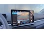 Volkswagen T-Roc Life First Edition Inclusief €2000,- inruilvoordeel | 'App-Connect' draadloze smartphone integratie | Automatische afstandsregeling (Adaptive Cruise Control) | Buitenspiegels elektrisch instel-, verwarm- en inklapbaar
