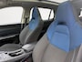 Lynk & Co 01 1.5 Apple Carplay/Android Auto , stoelverwarming , panoramadak , navigatiesysteem full map , camera 360 , elektrisch verstelb. bestuurdersstoel met geheugen , elektrisch bedienbare achterklep ,                                               lichtmetalen velgen 20" ,cruise control adaptief met Stop&Go en stuurhulp ,airco (automatisch) ,