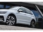 Volkswagen Tiguan 1.5 TSI ACT R-Line | TREKHAAK | CAMERA | STOELVERWARMING | NAP | PANORAMADAK