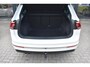 Volkswagen Tiguan 1.5 TSI ACT R-Line | TREKHAAK | CAMERA | STOELVERWARMING | NAP | PANORAMADAK