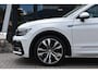 Volkswagen Tiguan 1.5 TSI ACT R-Line | TREKHAAK | CAMERA | STOELVERWARMING | NAP | PANORAMADAK