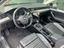 Volkswagen Passat Variant 1.8 TSI Business Edition R 180pk Automaat / Schuifdak / Leder / Trekhaak