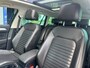 Volkswagen Passat Variant 1.8 TSI Business Edition R 180pk Automaat / Schuifdak / Leder / Trekhaak