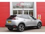 Peugeot 2008 1.2 100PK ALLURE | DRAADLOZE APPLE CARPLAY/ANDROID AUTO | ACHTERUITRIJ CAMERA | PARKEERSENSOREN VOOR EN ACHTER | NAVIGATIE | CLIMATE CONTROL | LICHTMETALEN VELGEN 17" | LED KOPLAMPEN |