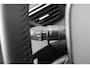 Peugeot 2008 1.2 100PK ALLURE | DRAADLOZE APPLE CARPLAY/ANDROID AUTO | ACHTERUITRIJ CAMERA | PARKEERSENSOREN VOOR EN ACHTER | NAVIGATIE | CLIMATE CONTROL | LICHTMETALEN VELGEN 17" | LED KOPLAMPEN |