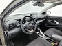 Toyota Yaris 1.5 Hybrid Dynamic | NIEUW GELEVERD & ONDERHOUDEN | 1e Eigenaar | Navigatie | Unieke Kleur | Onderweg-naar-dealer