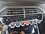 Peugeot e-2008 EV GT 50 kWh | Navigatie/Apple Carplay / Android Auto | LM Velgen 17" | SOH 93,8% | Voorstoelen Verwarmd | Cruise Control | Achteruitrijcamera |
