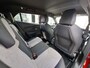 Peugeot e-2008 EV GT 50 kWh | SOH 93,8% | Navigatie/Apple Carplay / Android Auto | LM Velgen 17" | Voorstoelen Verwarmd | Cruise Control | Achteruitrijcamera |