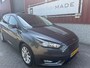 Ford Focus Wagon 1.0 Titanium Edition // Navi // PDC //Clima //