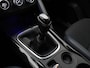 Renault Kadjar 140pk TCe Intens | Dealer onderhouden | Trekhaak | Voorstoelen verwarmd | Climate control | Parkeersensoren voor en achter |