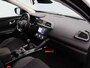Renault Kadjar 140pk TCe Intens | Dealer onderhouden | Trekhaak | Voorstoelen verwarmd | Climate control | Parkeersensoren voor en achter |