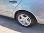 Mercedes-Benz E-klasse 230 Avantgarde / Zeer nette auto / APK mei 2028