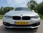 BMW 3-Serie 330e Centennial High Executive Automaat / 1e Eigenaar / Schuifdak / HUD / Sport-Leder / Camera / Navi / Clima / PDC /