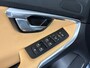 Volvo V40 2.0 T3 Inscription | TREKHAAK | PANO-DAK | STOELVERW. |