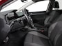 Volkswagen Golf 1.0 eTSI 110pk Active Automaat Panorama dak Navigatie Climate Control Adaptive Cruise Control Virtual Cockpit Stoelverwarming Extra Getint Glas