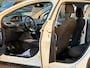 Peugeot 2008 1.2 PureTech Style/ ZUINIG