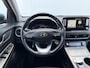 Hyundai Kona Electric EV Premium 64 kWh SOH 100 % 1 Fase / Lichtmetalen velgen 17" / Cruise control adaptief met Stop&Go en stuurhulp / Airco (automatisch) /