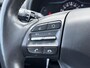 Hyundai Kona Electric EV Premium 64 kWh SOH 100 % 1 Fase / Lichtmetalen velgen 17" / Cruise control adaptief met Stop&Go en stuurhulp / Airco (automatisch) /