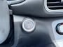 Hyundai Kona Electric EV Premium 64 kWh SOH 100 % 1 Fase / Lichtmetalen velgen 17" / Cruise control adaptief met Stop&Go en stuurhulp / Airco (automatisch) /