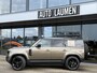 Land Rover Defender 3.0 D200 110 MHEV SE Black Pack Grijs Kenteken Panodak Luchtvering 20 Inch Leder Meridian