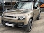 Land Rover Defender 3.0 D200 110 MHEV SE Black Pack Grijs Kenteken Panodak Luchtvering 20 Inch Leder Meridian