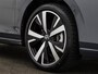 Volkswagen Golf 1.5 eHybrid 204pk DSG Life Edition · SOH 100% · Camera · Apple/Android Car Play · P-Sensoren · Soel&-Stuurverwarming · 18'' Inch · Garantie t/m 16-06-2029 of 100.000km