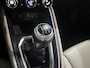 Renault Clio 100PK TCe Initiale Paris | 1e eigenaar | Bose Audio | Wit Leder | Armsteun | Climate Control | Camera | Apple CarPlay/Android Auto | Cruise Control | Lichtemetalen Velgen | Licht & Regen Sensor |