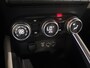 Renault Clio 100PK TCe Initiale Paris | 1e eigenaar | Bose Audio | Wit Leder | Armsteun | Climate Control | Camera | Apple CarPlay/Android Auto | Cruise Control | Lichtemetalen Velgen | Licht & Regen Sensor |