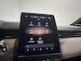 Renault Clio 100PK TCe Initiale Paris | 1e eigenaar | Bose Audio | Wit Leder | Armsteun | Climate Control | Camera | Apple CarPlay/Android Auto | Cruise Control | Lichtemetalen Velgen | Licht & Regen Sensor |