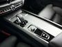 Volvo XC60 T8 Plug-in hybrid AWD Ultra Bright SOH 100% | Panoramadak | 360° camera | Harman Kardon | Stoel- en Stuurverwarming | Trekhaak