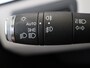 Renault Clio 1.6 E-Tech Hybrid 140 Initiale Paris | Automaat | Parkeersensoren Voor + Achter | 360 Camera | Navigatie | Verwarmde Voorstoelen | Verwarmd Stuurwiel | Adaptieve Cruise Control