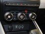 Renault Clio 1.6 E-Tech Hybrid 140 Initiale Paris | Automaat | Parkeersensoren Voor + Achter | 360 Camera | Navigatie | Verwarmde Voorstoelen | Verwarmd Stuurwiel | Adaptieve Cruise Control
