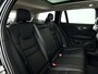 Volvo V60 Cross Country B5 AWD Ultimate | Panoramadak | 360° camera | Head-up display | Harman Kardon | Stoel- en Stuurverwarming